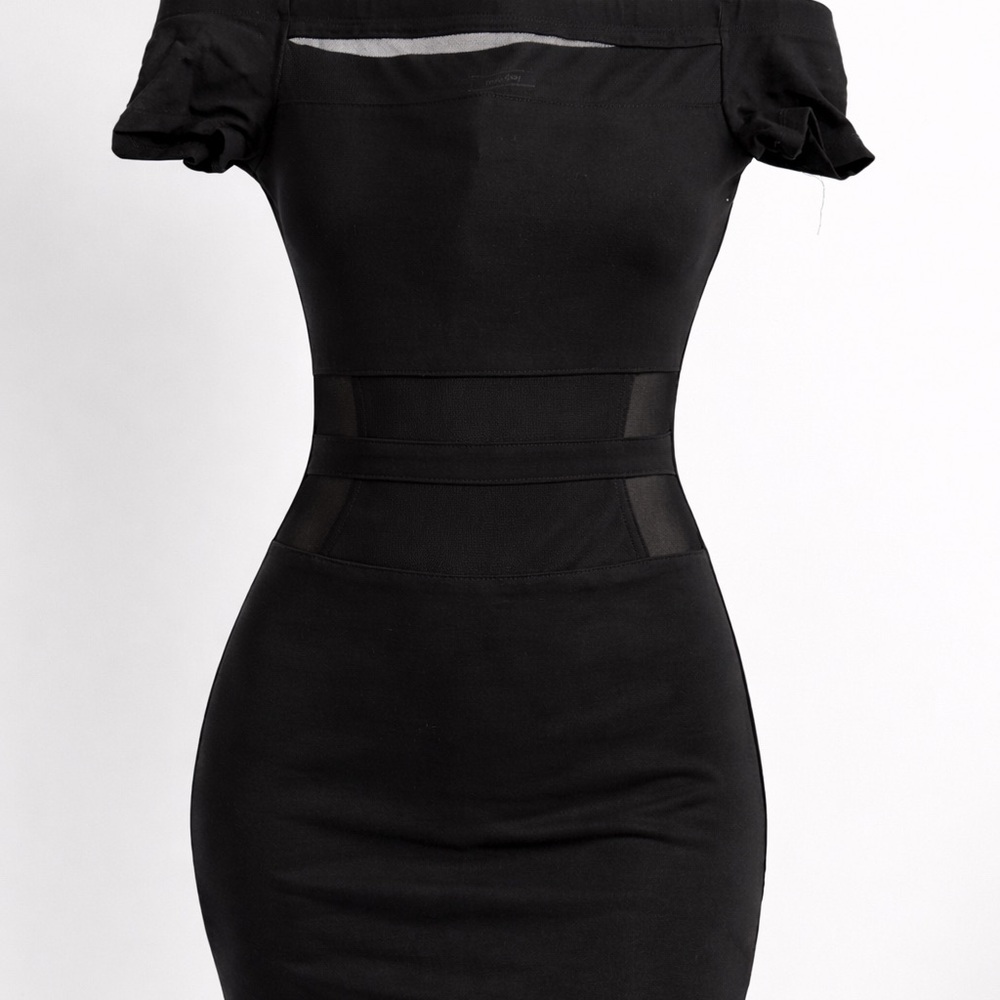 Black Off-Shoulder Bodycon Dress with Sheer Mesh Panels XS / S